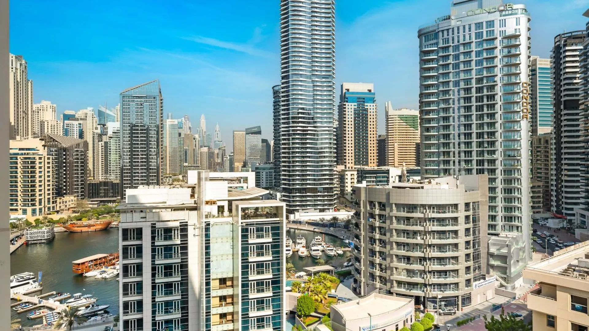 Spacious High Floor Apartment Dubai Marina